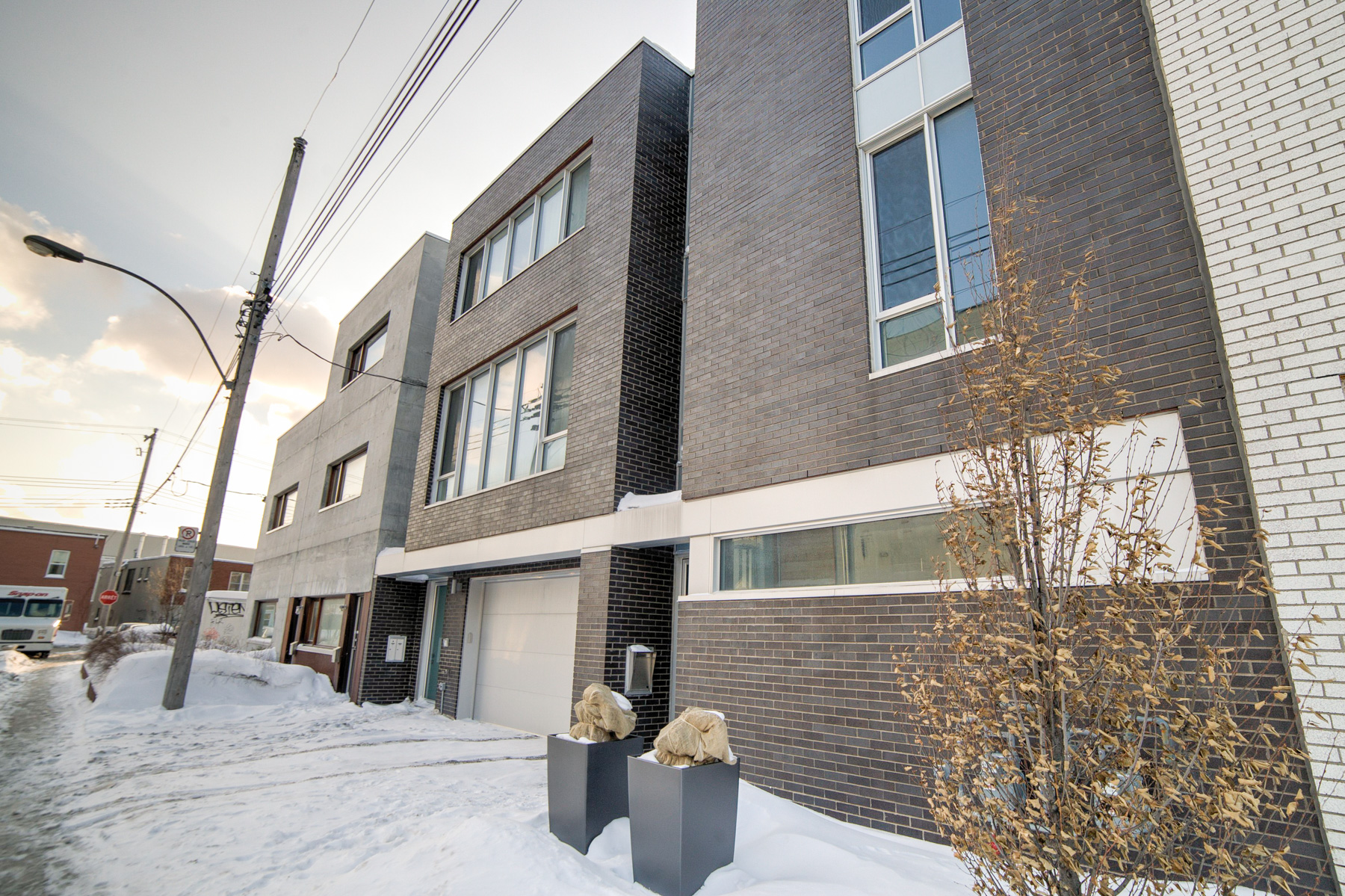 Duque Simms - Montreal Real Estate Agency | Rosemont