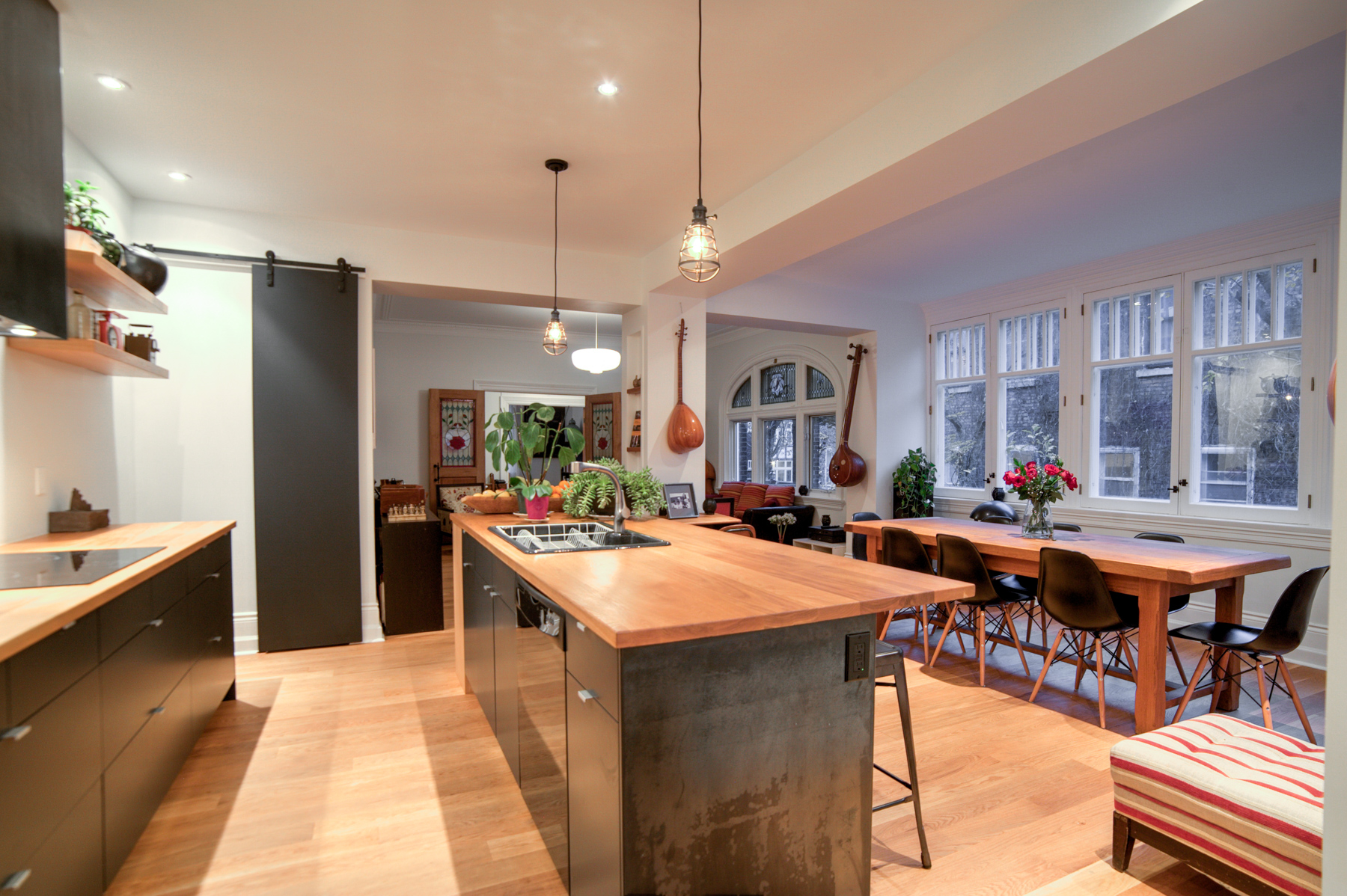 Duque Simms - Montreal Real Estate Agency | Westmount